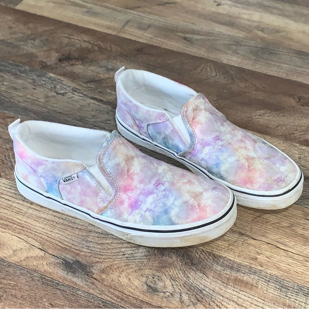 Vans “Missy” tie dye slip on shoes size 6